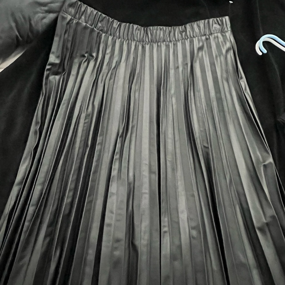 Time and Tru plus size faux leather pleated skirt.